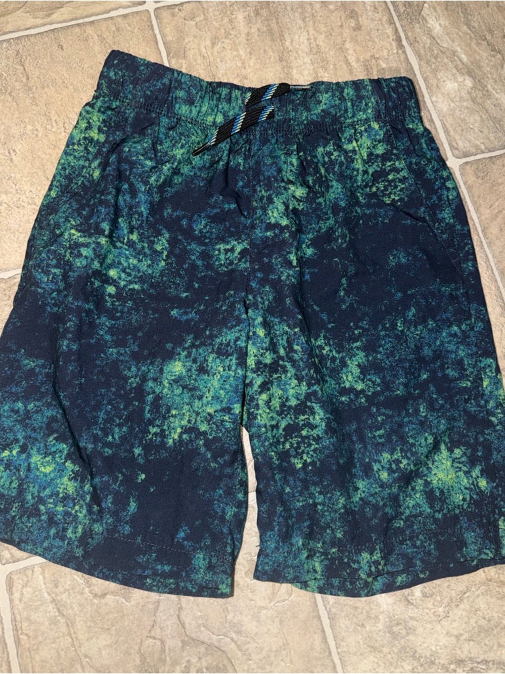 Old Navy Navy/Teal/Green Patterned Kids Athletic Shorts